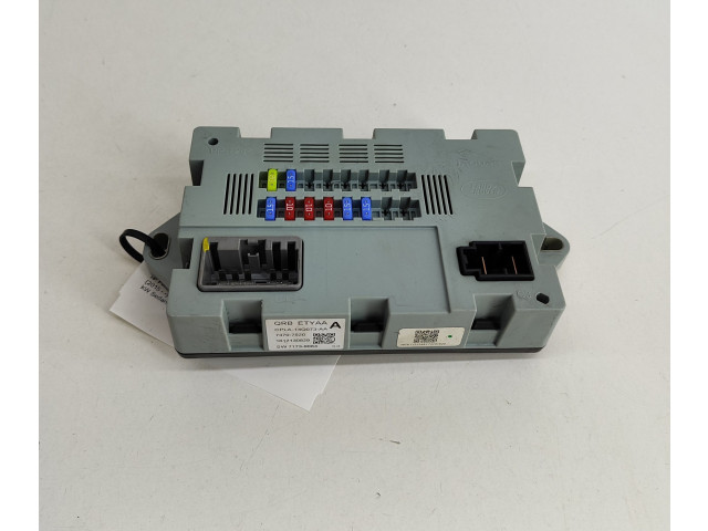 Блок предохранителей CPLA14Q073AA Jaguar XE