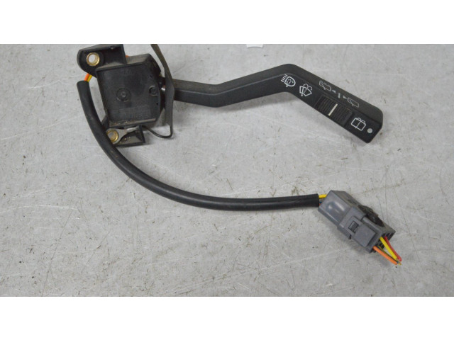 Ручка стеклоочистителей 1363017   Volvo 940