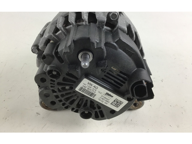Генератор 04E903015 Audi Q2 -