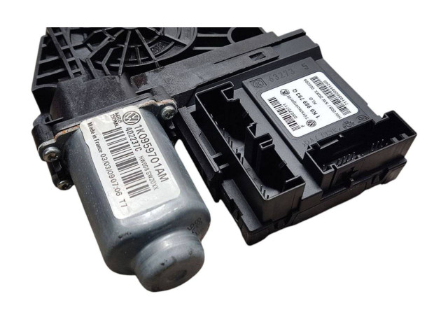 Генератор 1K0959701AM, 402237C Volkswagen Golf VI