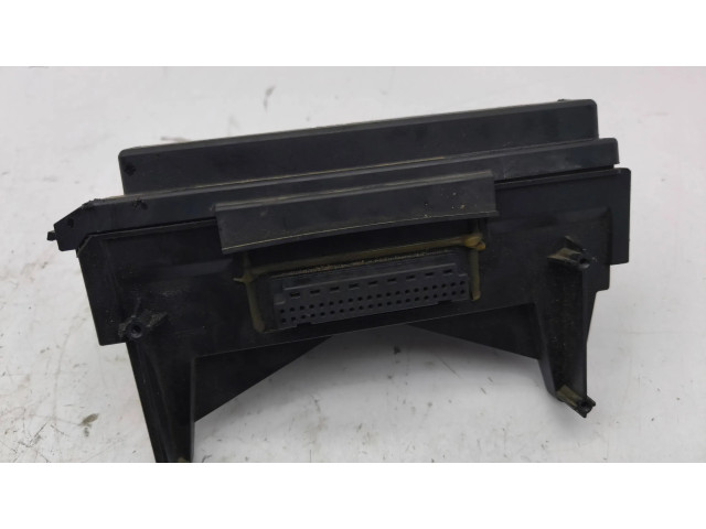 Блок предохранителей 04692073AB   Jeep Grand Cherokee (WK)    