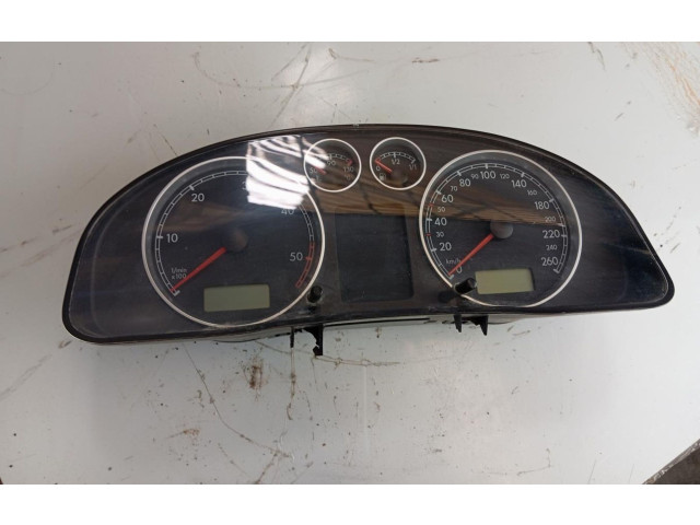 Панель приборов 3B0920805A   Volkswagen PASSAT       