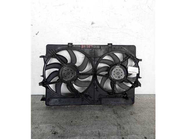 Комплект вентиляторов     8K0121003, 8K0121207A    Audi A4 Allroad 