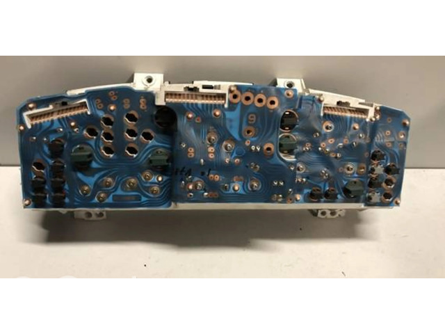 Панель приборов GC5TC, PLH90C   Mazda 626       