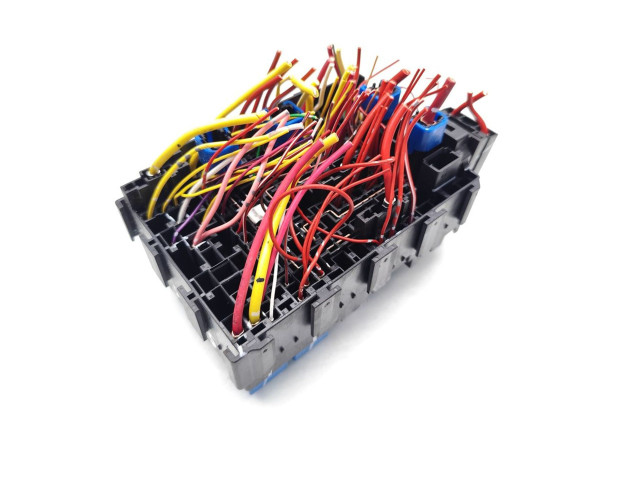 Блок предохранителей 243805499R, 6357-0069 Renault Clio V