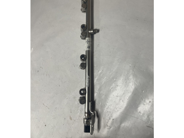 Топливная рампа 12669890   Chevrolet Camaro   для двигателя LT1 (6.2L)