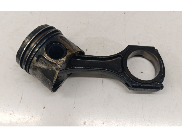 Píst 65100 Mercedes-Benz GLA W156 OM 651