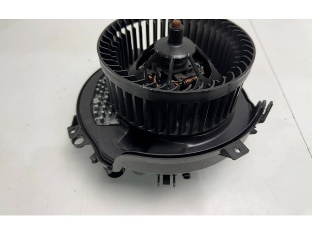 Вентилятор печки    5Q2819021B   Skoda Kodiaq