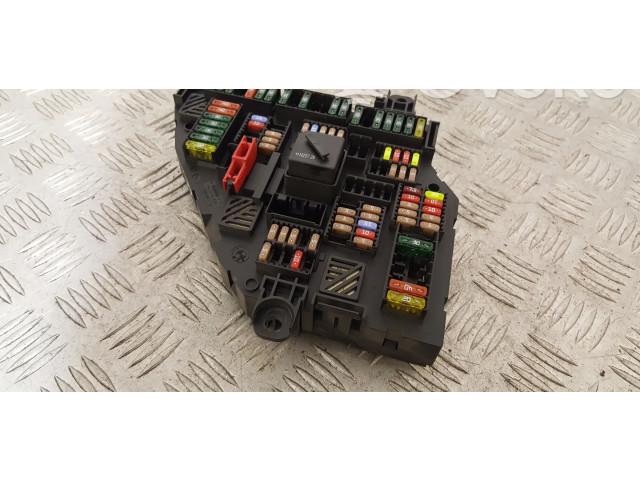 Pojistková skříňka 9210857 BMW 5 GT F07 2011