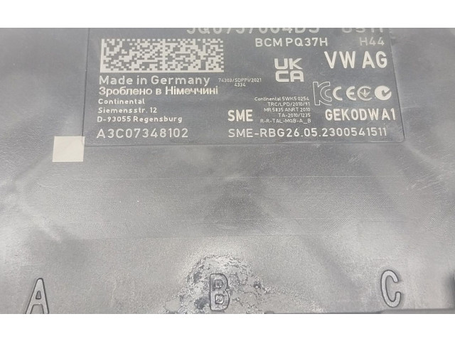 Блок управления 5Q0937084EC, 5Q0937084DS   Volkswagen Touran III