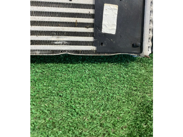 Интеркулер 4M0145803BP Audi Q8