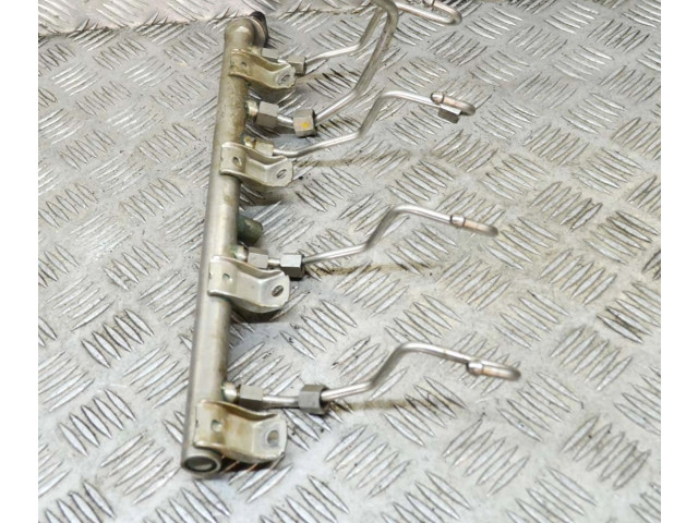 Топливная рампа 7537319, 7547599 BMW 5 F10 F11 4.4 для двигателя N63 B44 A