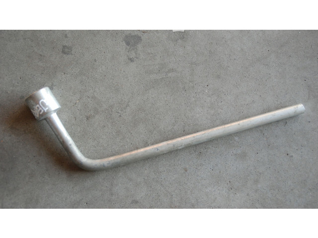 Přístrojová deska Mitsubishi Pajero 2004 200KM