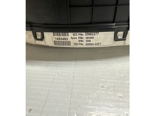 Přístrojová deska Volvo S80 2005 30682277