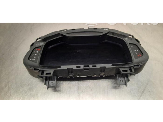 Панель приборов 4K0920790C   Audi Q8       