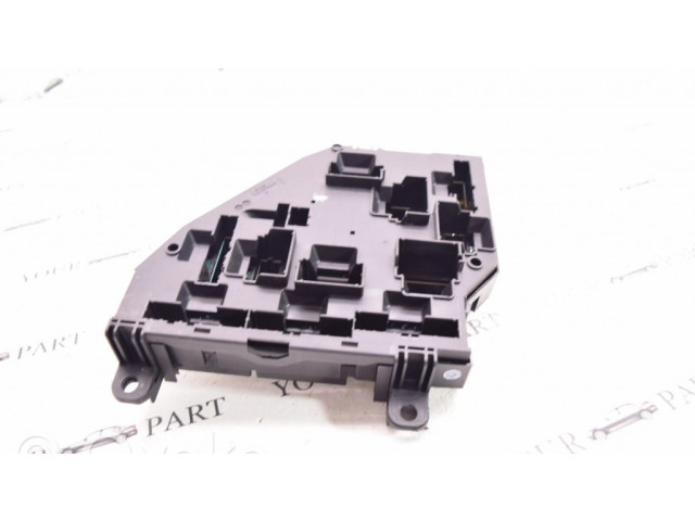 Блок предохранителей 9210859   BMW X3 F25    