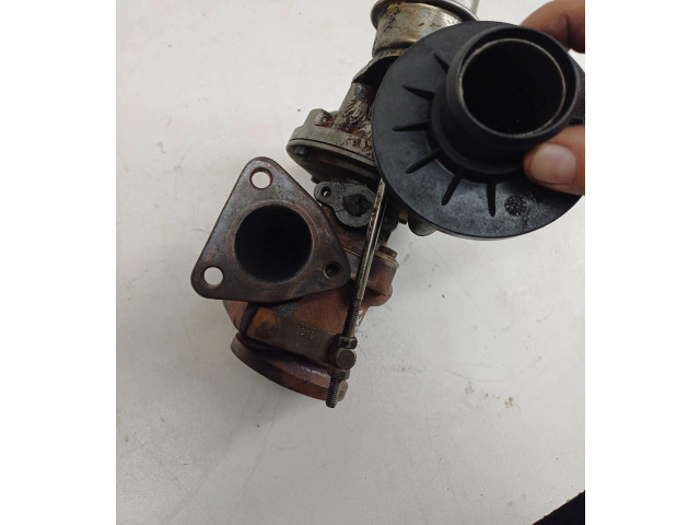 Turbodmychadlo Турбина 53031015089 Mercedes-Benz Vaneo W414