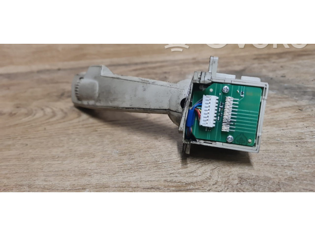 Ручка стеклоочистителей 30798467 Volvo V70