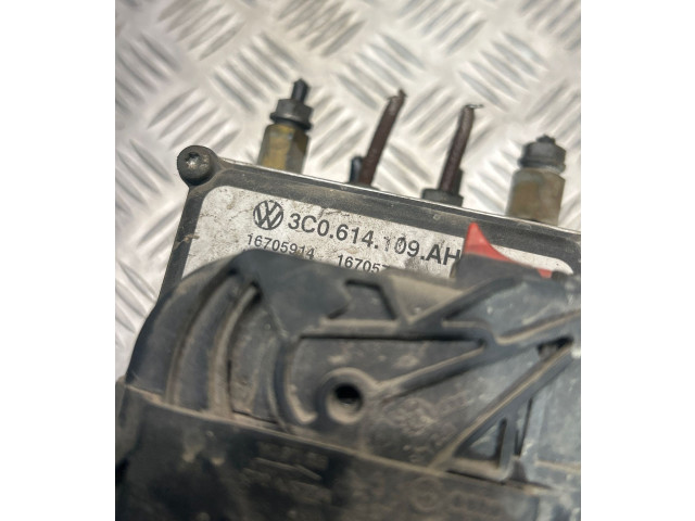 Блок АБС 3C0614109AH Volkswagen PASSAT B6 2005 - 2010 года