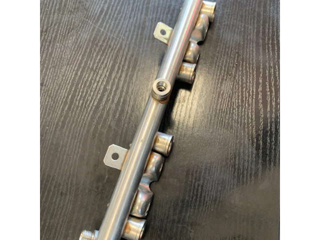 Vstřikovací lišta 7592426 BMW 1 F20 F21 pro benzínový motor 1.6 N13b16a N13