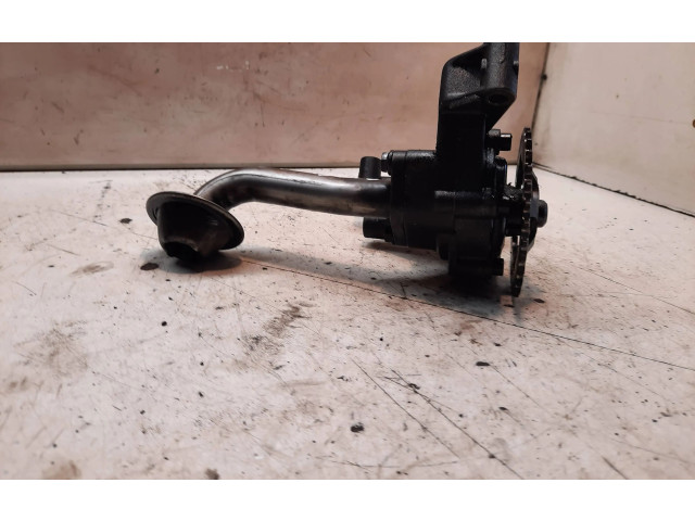 Масляный насос   06A115105, 670815552  Volkswagen Golf IV 