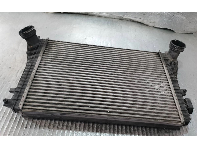 Интеркулер  1K0145803S   Skoda Octavia Mk2 (1Z) 