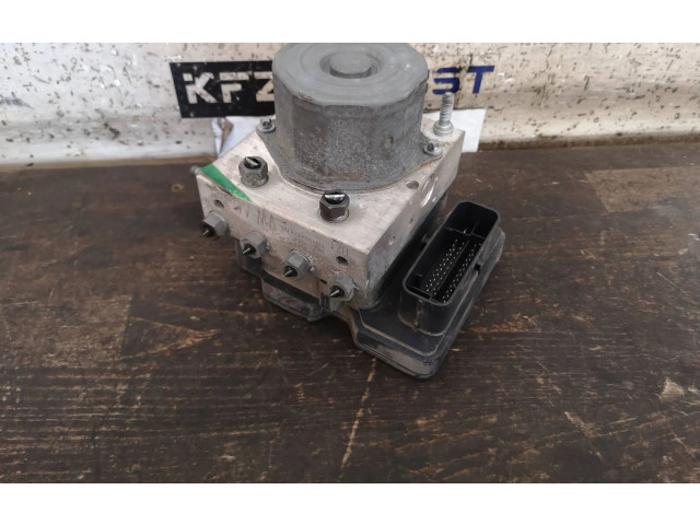 Блок АБС 6R0907379AT, 6R0614517AK Skoda Fabia Mk2 (5J) 2007 - 2014 года