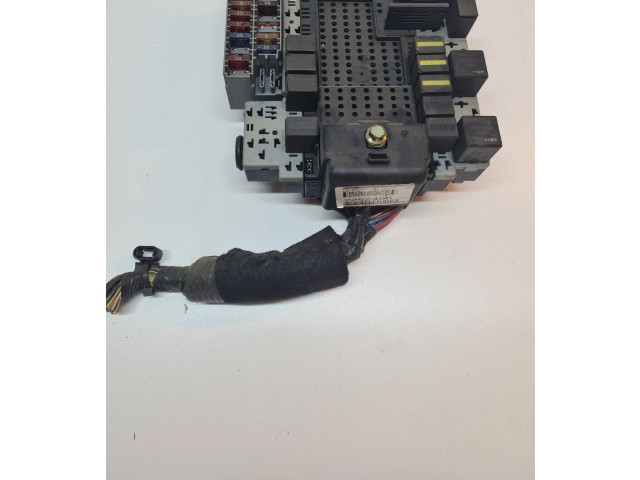 Блок предохранителей 8688153, 8645729 Volvo S80