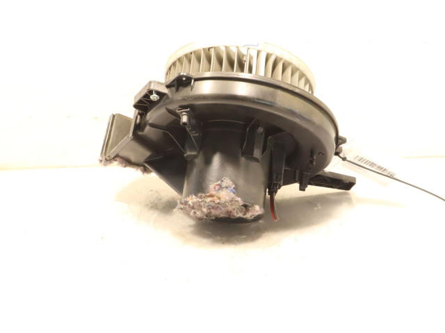 Вентилятор печки Skoda Fabia Mk2 (5J)