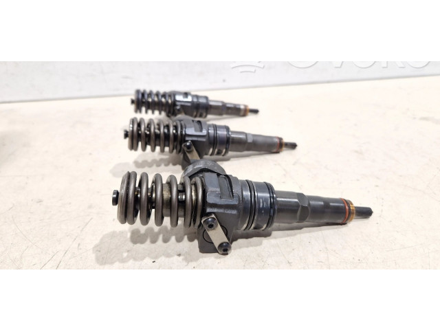 Комплект форсунок 036130073AJ    Volkswagen PASSAT B5.5   
