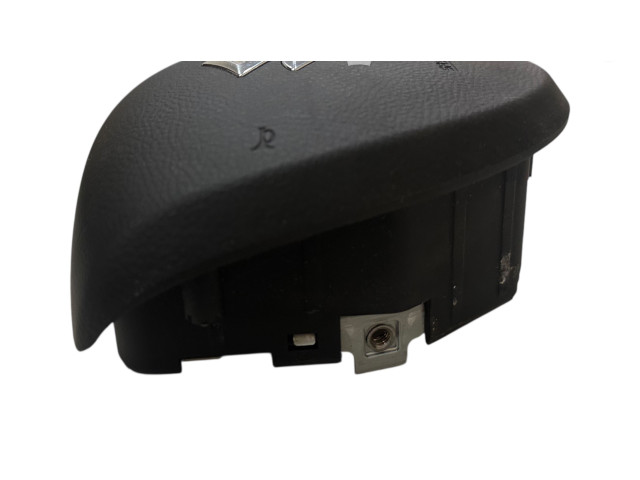 Блок предохранителей  4815057L00, DE57L0N048A0036   Suzuki Kizashi    