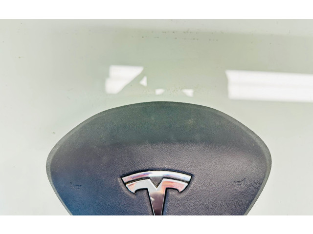 Подушка безопасности водителя SUFE7260302 Tesla Model S