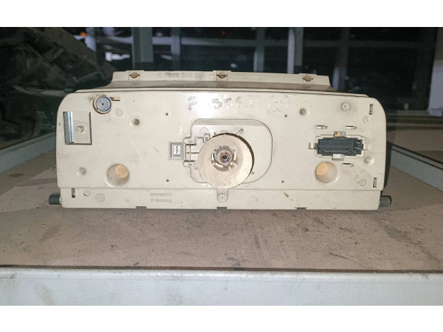 Přístrojová deska Volkswagen PASSAT B3 1994 5220032310