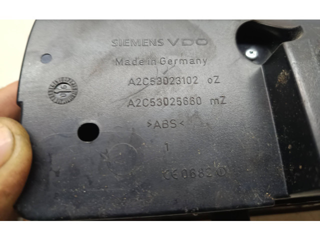 Přístrojová deska Volkswagen Caddy 2011 A2C53023102, A2C53025660