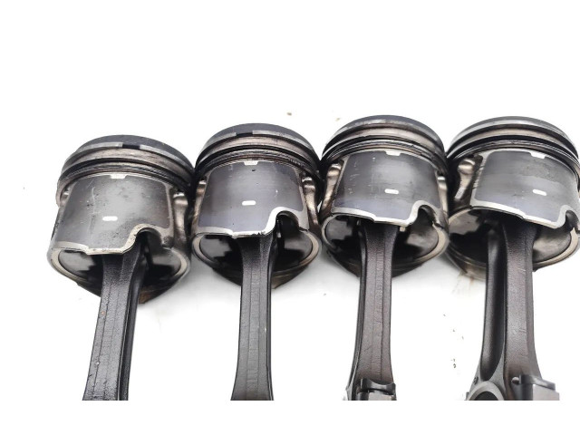 Поршень с шатуном RHJ(DW10BTED4) RHJ, DW10BTED4 Citroen Xsara Picasso