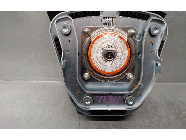 Подушка безопасности водителя 96641809 Chevrolet Epica