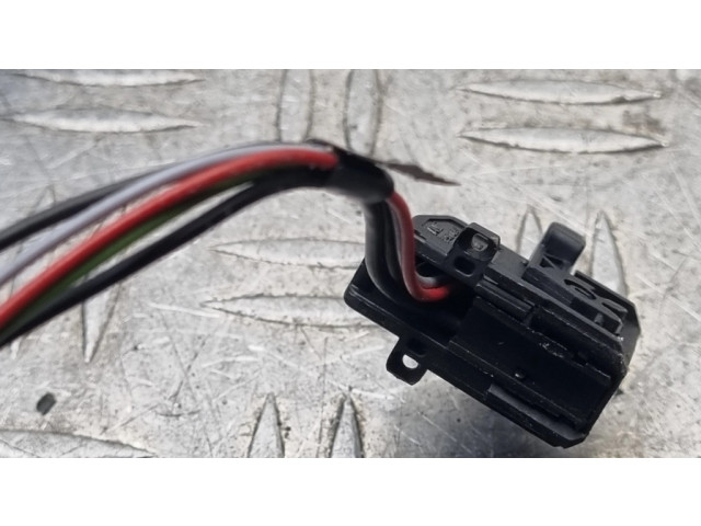 Zpětné zrcátko pravé BMW 5 E39 1999 32290R, 0117351