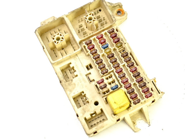 Блок предохранителей    Jaguar S-Type    