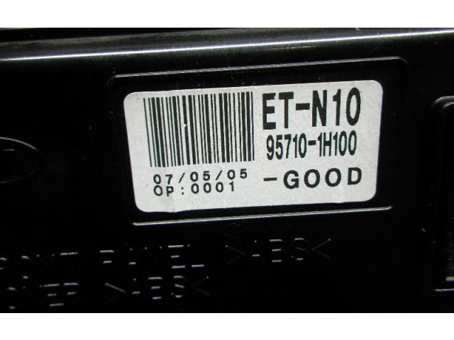 Дисплей 957101H100 KIA Ceed