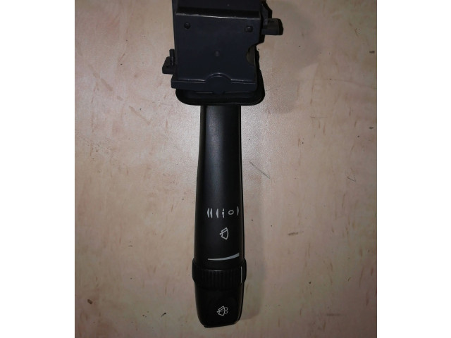 Ручка стеклоочистителей 8691695   Volvo V70