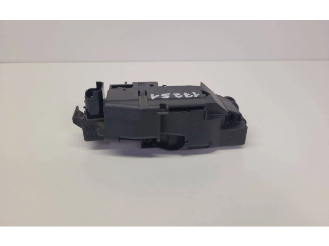 Zámek zadních dveří 9816195380   Opel Crossland X 2019