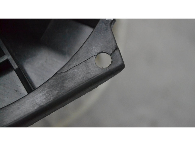 Вентилятор печки Mitsubishi L200