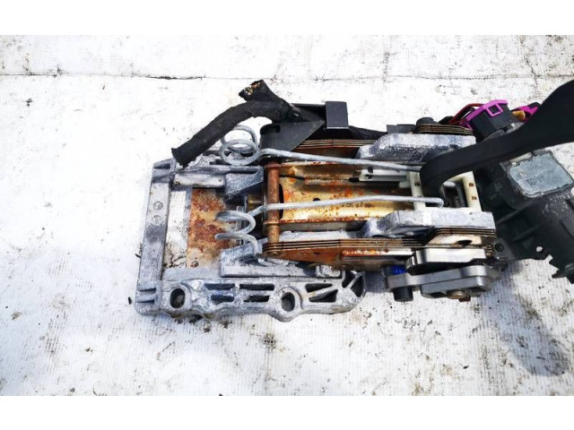 Ось рулевого колеса 4b0419502e, 4B0419502E    Audi A6 S6 C5 4B   