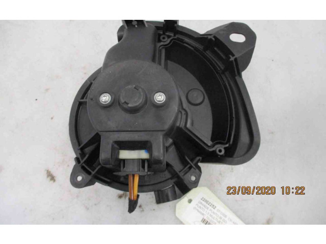 Вентилятор печки 77364956, 22002252 Fiat Grande Punto