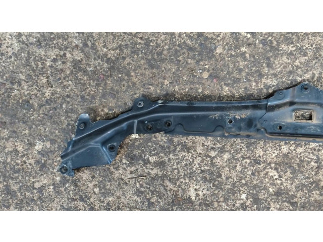 Другая деталь отсека двигателя