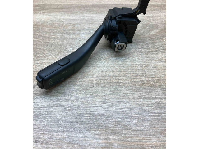 Ручка стеклоочистителей 1K0953519A   Volkswagen  Golf Plus  2005 - 2013 года