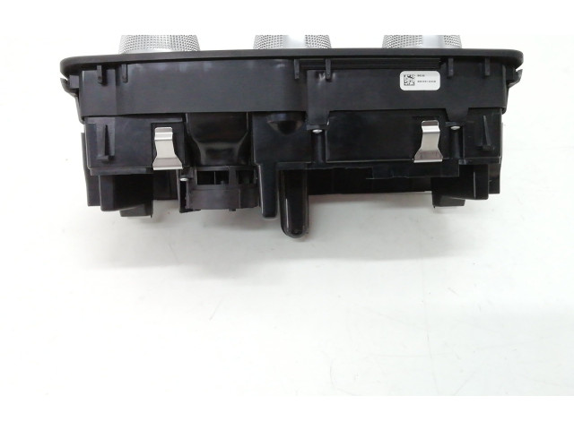 Блок управления климат-контролем 8X0820043C, 8X0820043C   Audi A1