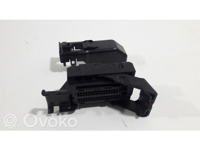 Блок управления двигателя    Chevrolet Camaro