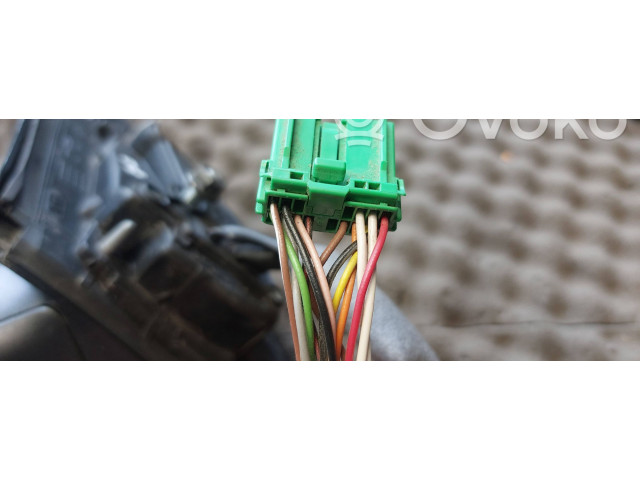 Зеркало электрическое Volvo V70 2000 - 2004 года