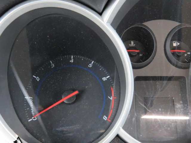 Přístrojová deska Chevrolet Cruze 2011 95472850